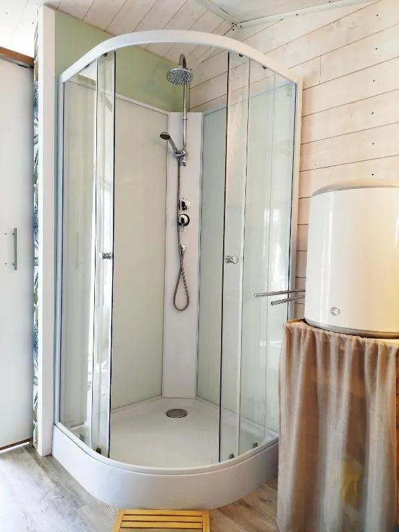 Chalet nature et spa, gîte avec spa à Sainte-Hélène - photo 2 sur 8