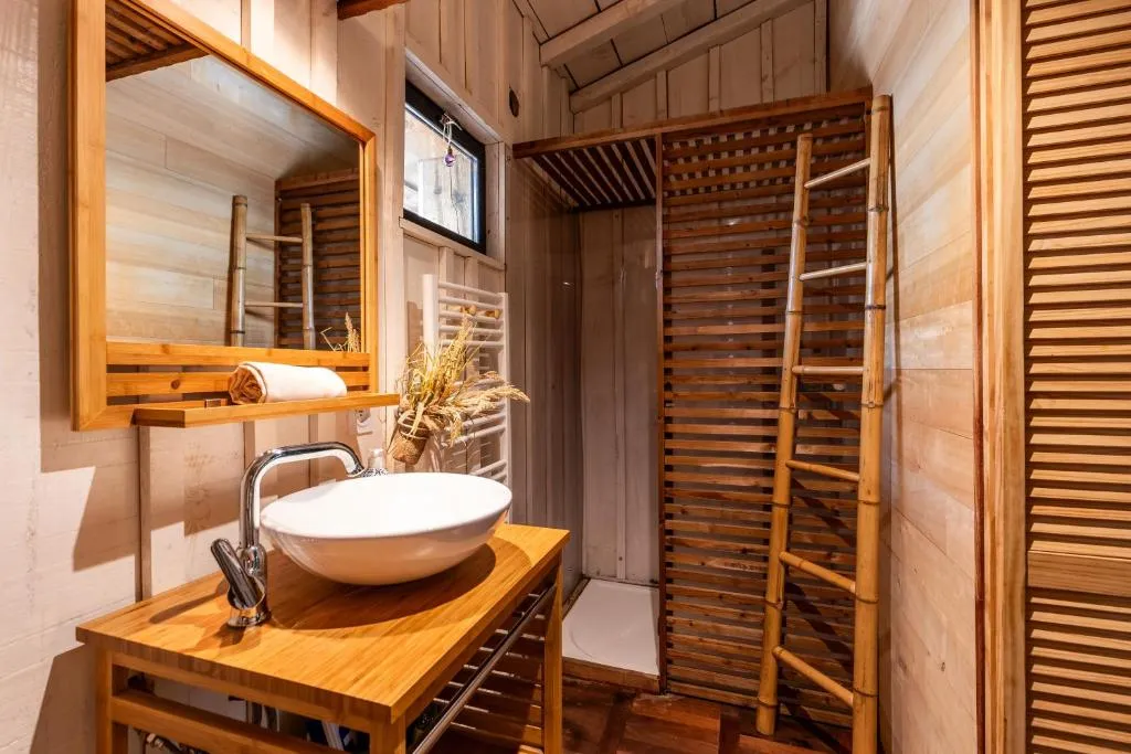 Chalet Savannaketh, gîte avec spa à Lacanau - photo 3 sur 12