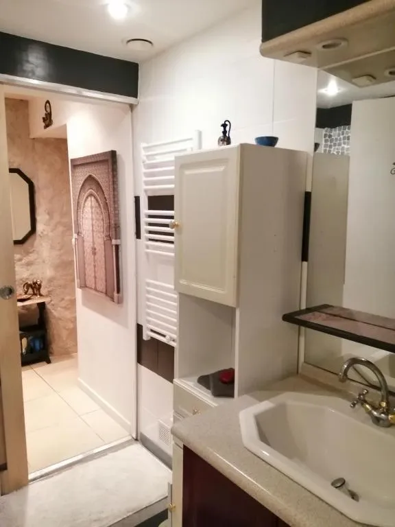 Chambre balnéo de Férolles, gîte avec spa à Férolles - photo 3 sur 12
