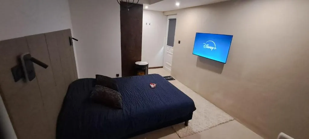Chambre balnéo de Valréas, gîte avec spa à Valréas - photo 2 sur 6