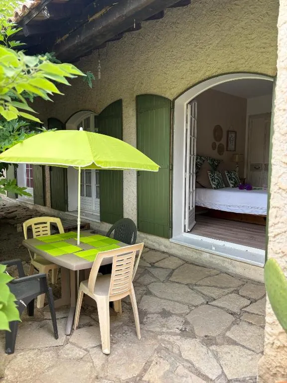 Chambre Bohème chic, gîte avec spa à Liouc - photo 3 sur 10