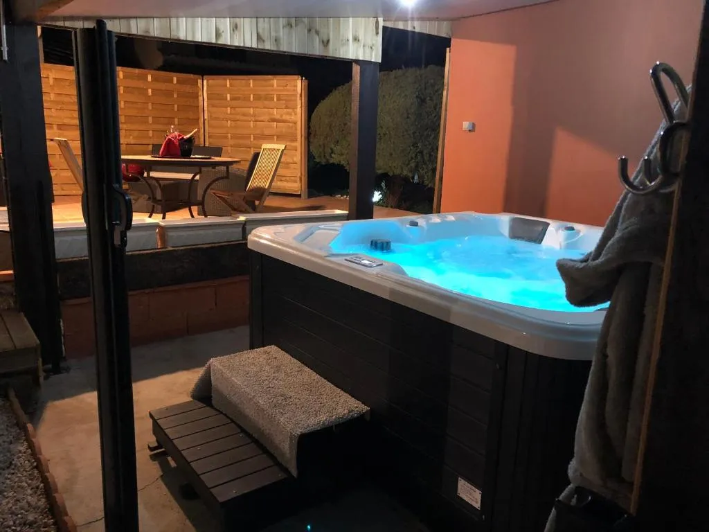 Chambre des Onglous, gîte avec spa à Marseillan - photo 3 sur 12