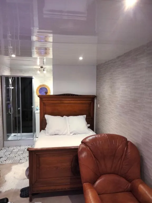 Chambre jacuzzi d'Amblainville, gîte avec spa à Amblainville - photo 2 sur 6