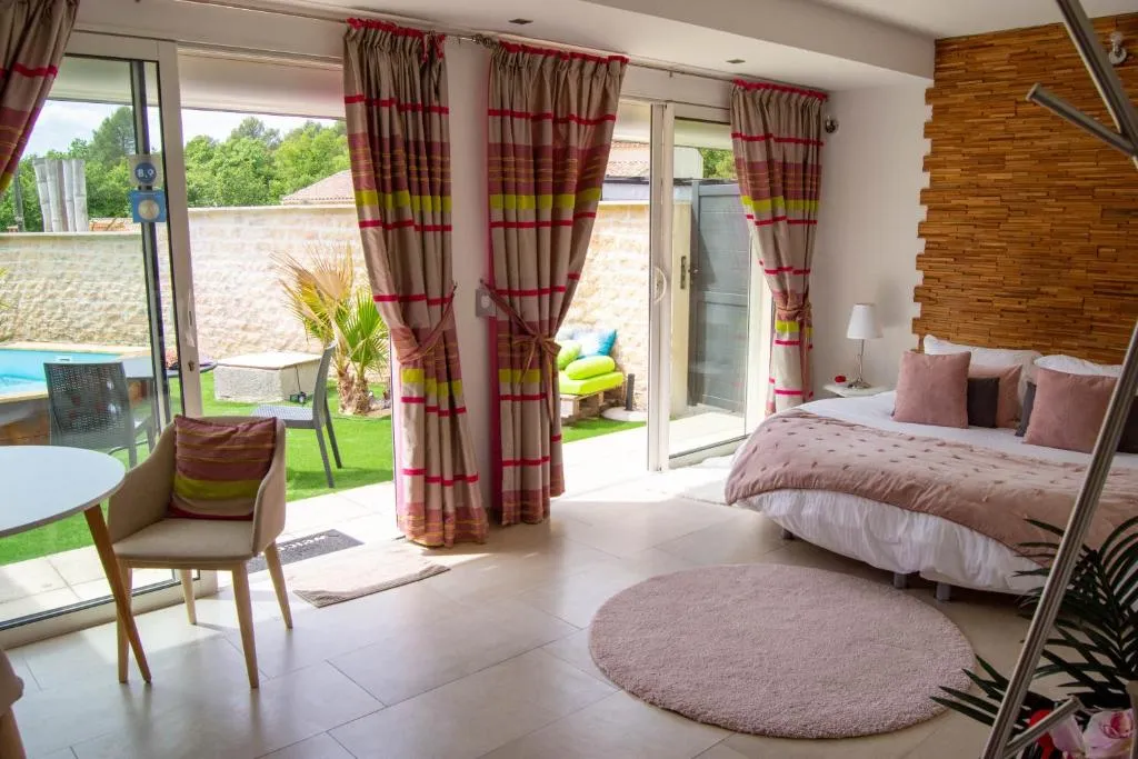 Chambre Spa de Beaumont, gîte avec spa à Beaumont-de-Pertuis - photo 2 sur 12