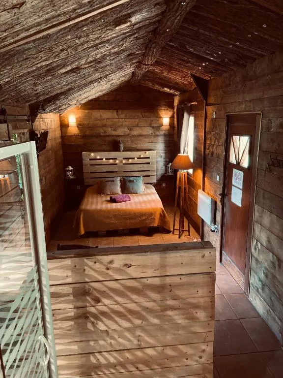Chambre Spa Privé de Candor - Bain à remous et jardin (Candor, Oise)