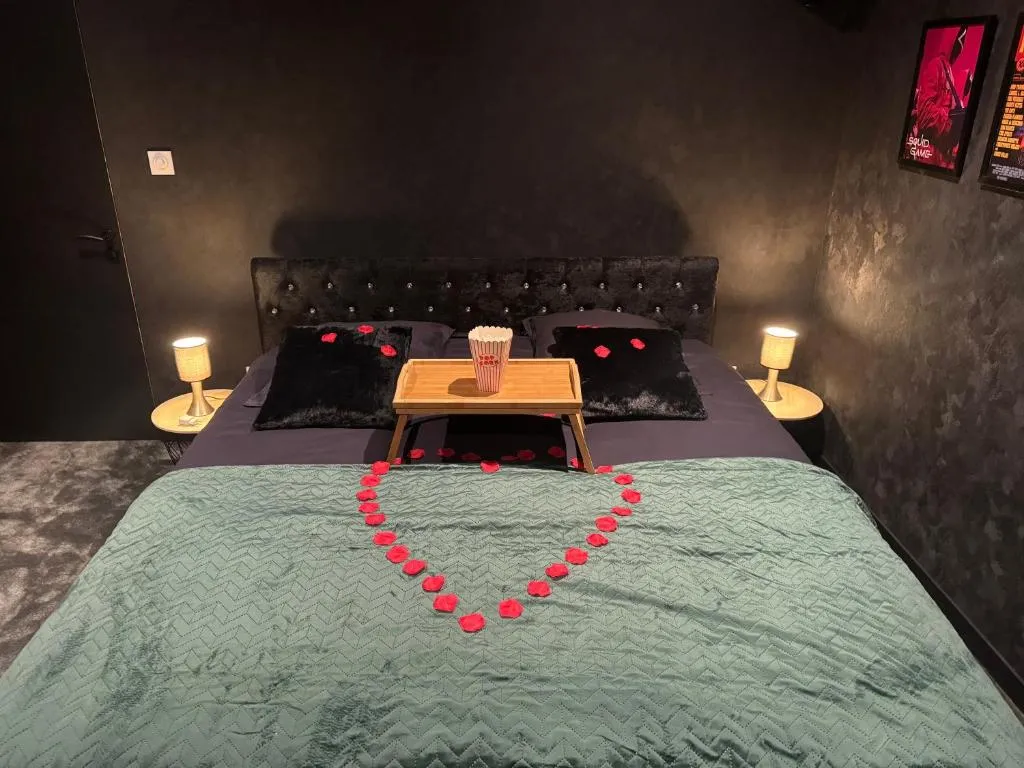Cinéma des Amants, gîte avec spa à Cholet - photo 2 sur 12