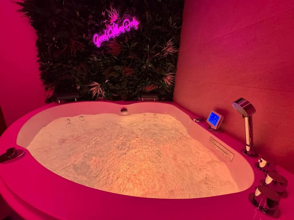 Cinéma des Amants, gîte avec spa à Cholet - photo 3 sur 12