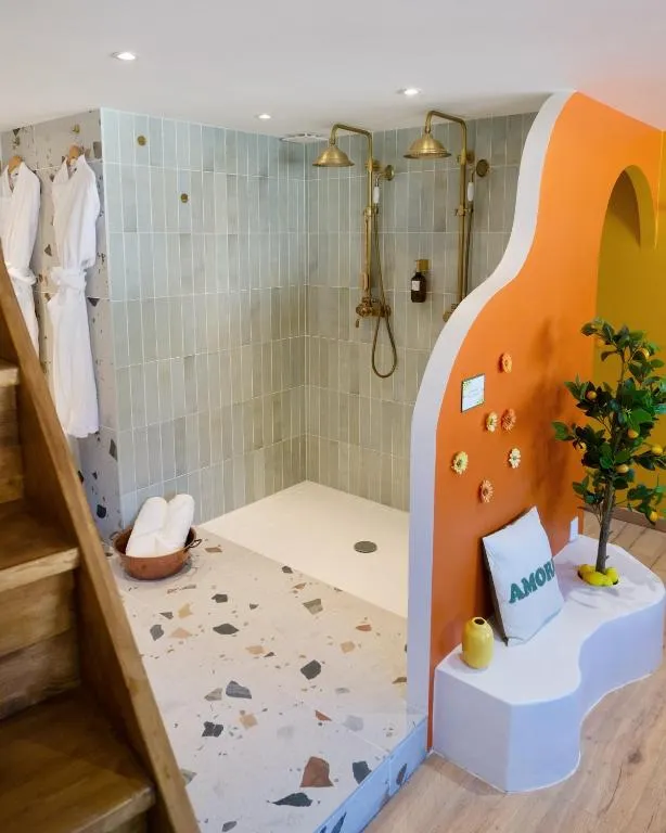 Dolcevita Suite - Appartement italien avec spa et peignoirs (Saint-Étienne, Loire)