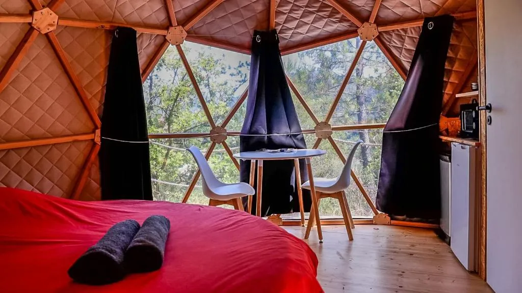 Dôme bulle de Berre-les-Alpes, gîte avec spa à Berre-les-Alpes - photo 2 sur 12