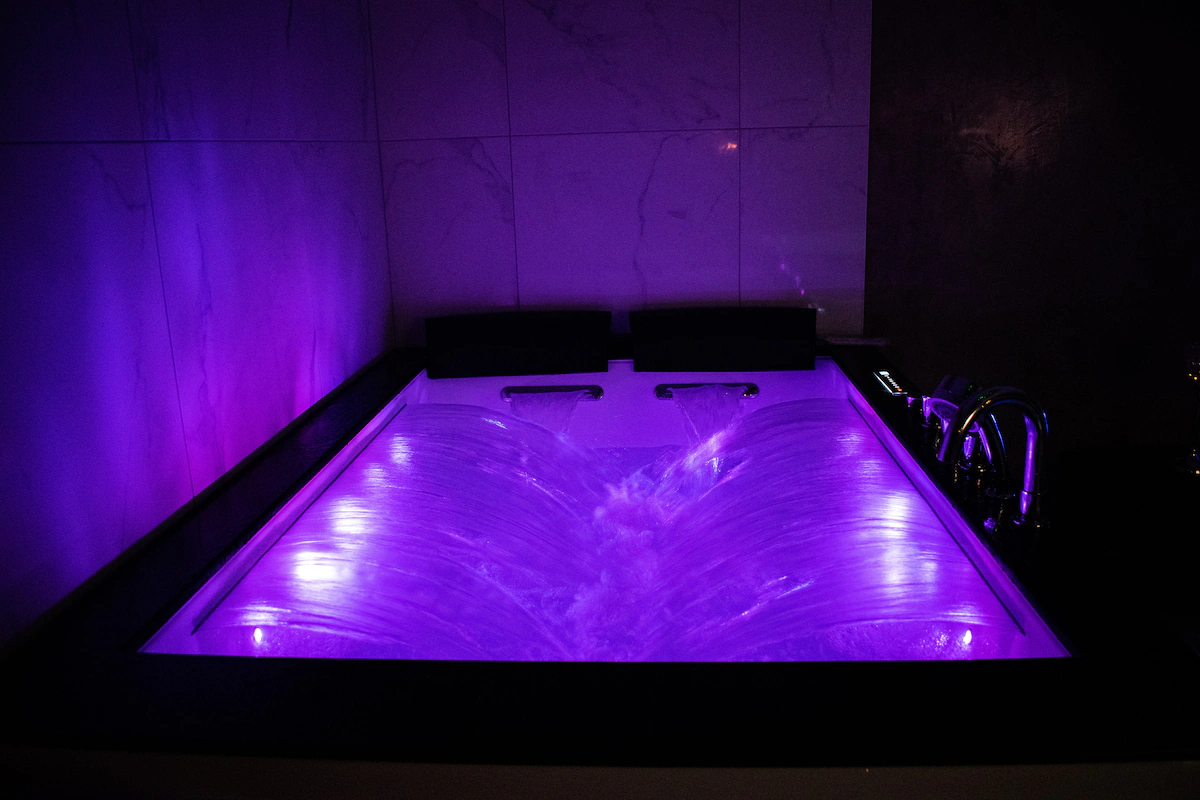 DreamSpa Audincourt - Appartement avec sauna, hammam et jacuzzi privatifs (Audincourt, Doubs)