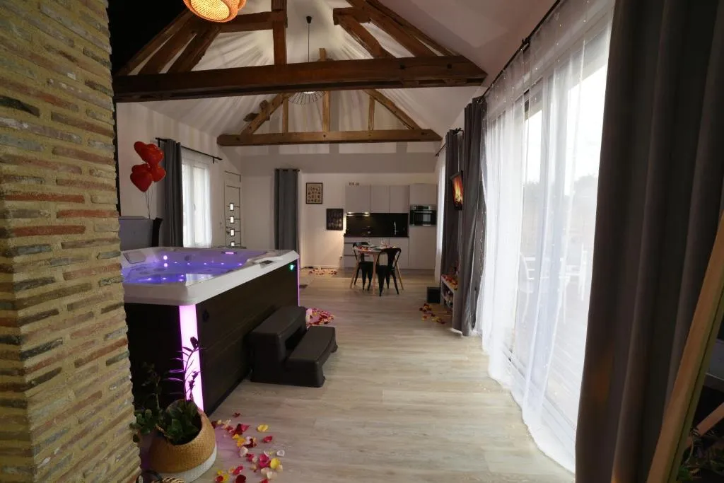 Eaudyssée de Ladon - Maison avec spa privé, terrasse et jardin (Ladon, Loiret)