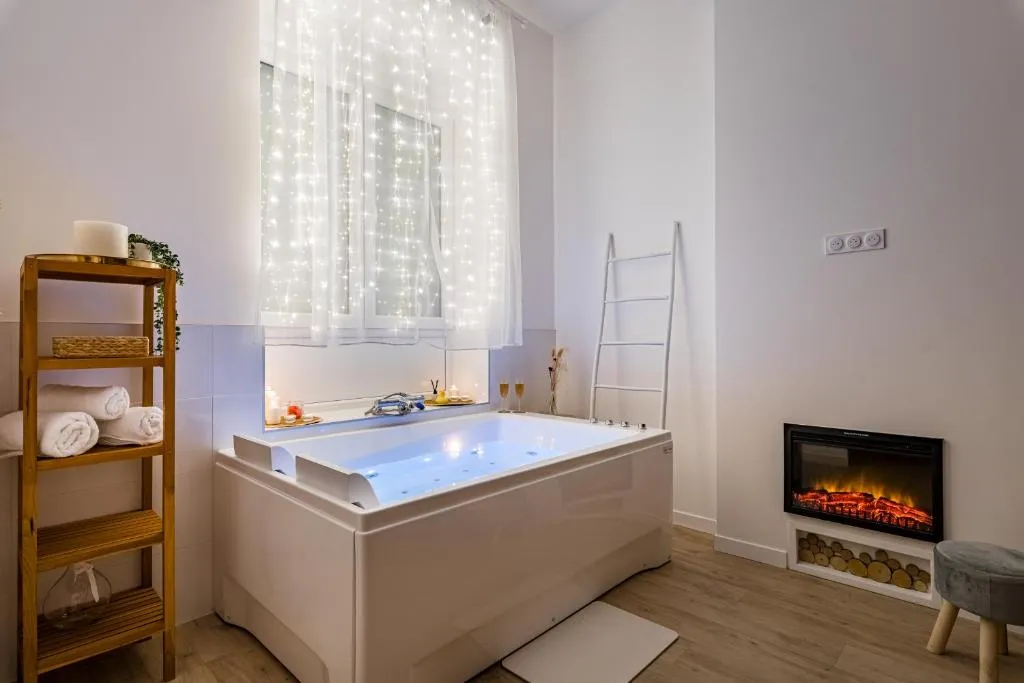 Évasion Céleste, gîte avec spa à Saint-Étienne - photo 3 sur 10