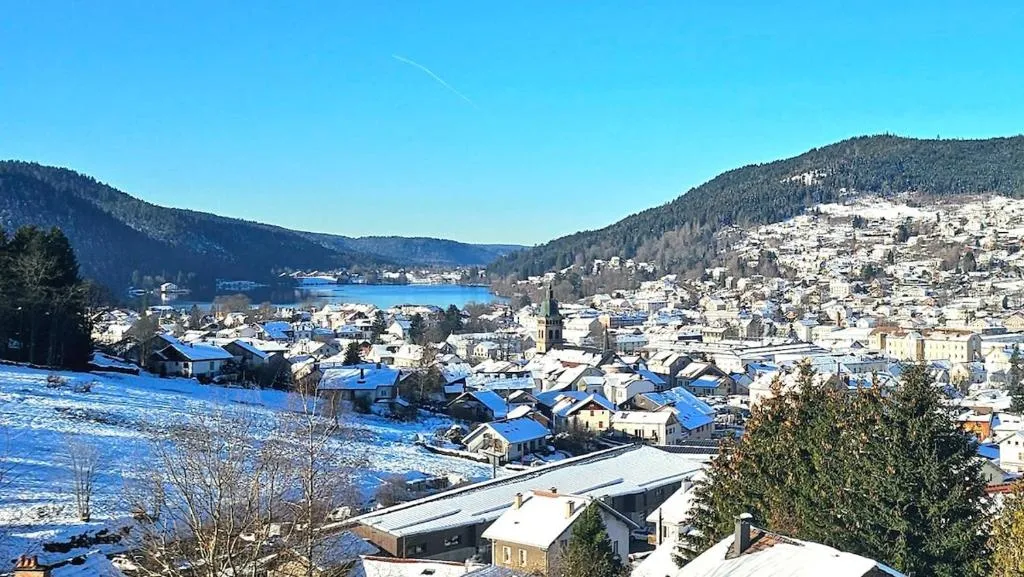F2 balnéo vue lac de Gérardmer - Baignoire balnéo et jardin à 400 m du centre (Gérardmer, Vosges)