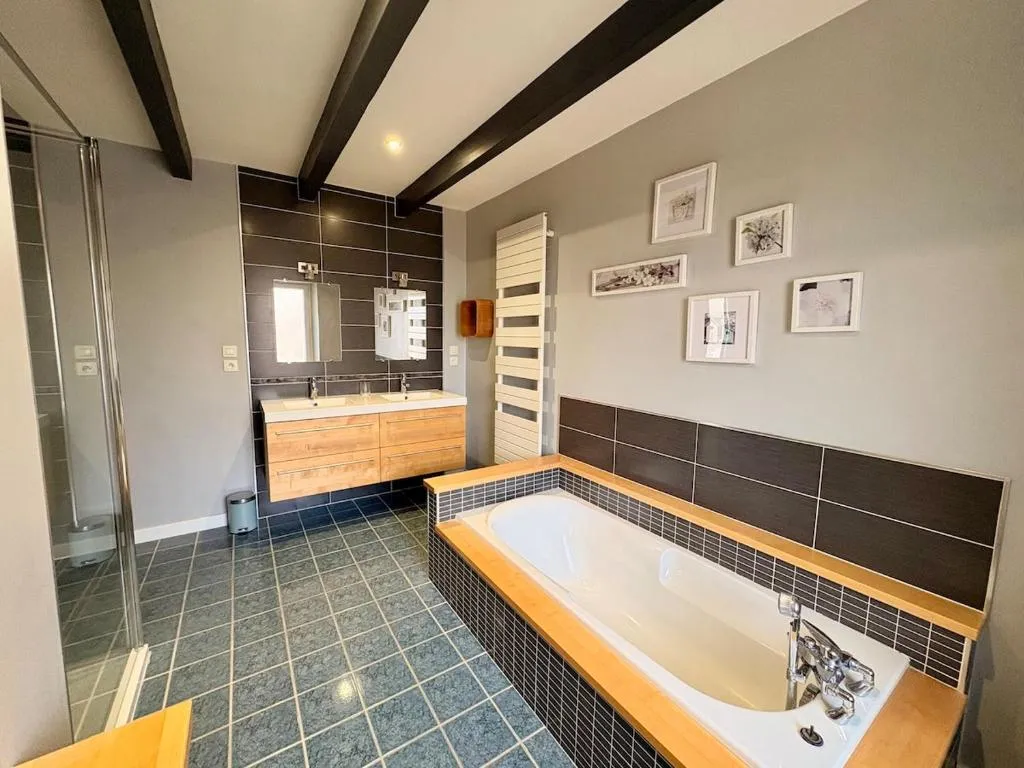 Ferme rénovée spa et sauna, gîte avec spa à La Celle-sous-Gouzon - photo 3 sur 12