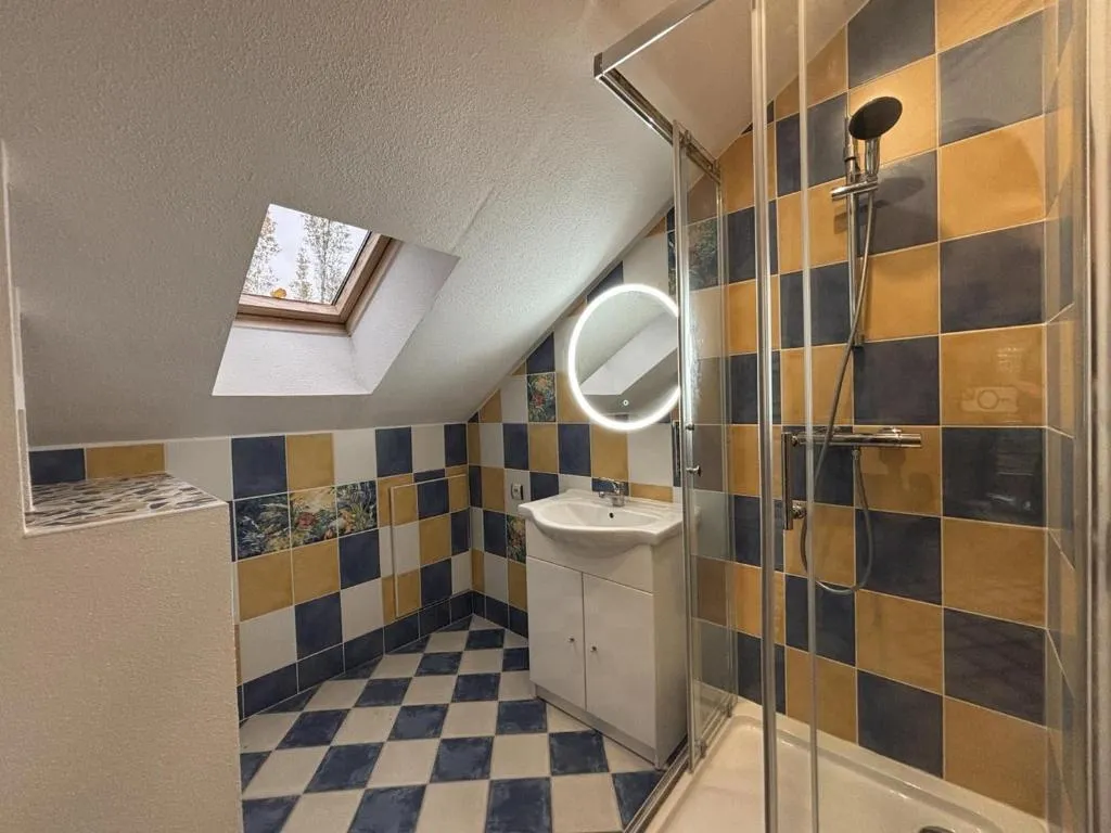 Gîte apaisant de Bézenet, gîte avec spa à Bézenet - photo 3 sur 12