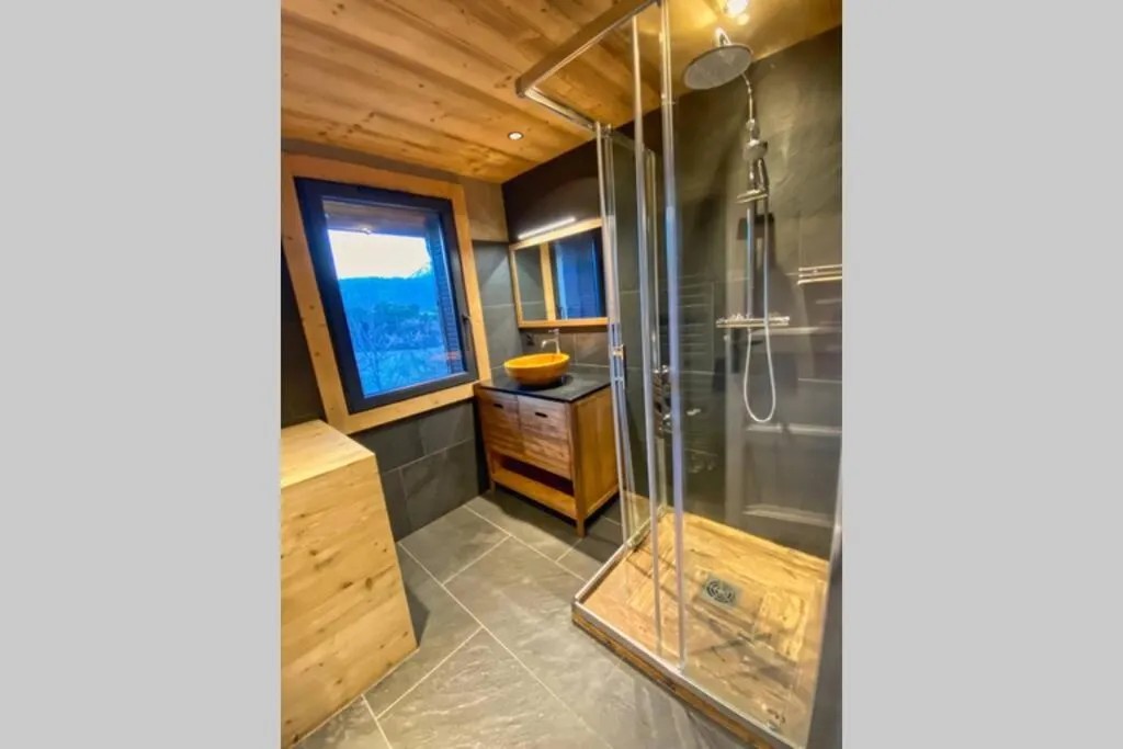 Gîte au jacuzzi de Crots, gîte avec spa à Crots - photo 3 sur 12
