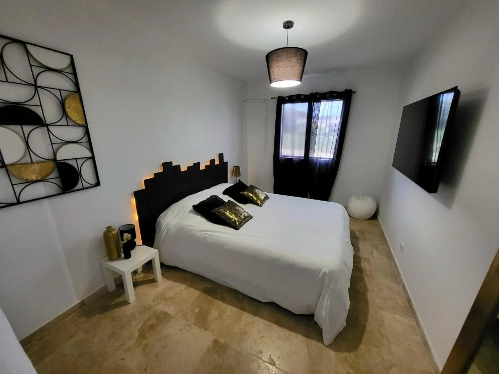 Gîte de Charme, gîte avec spa à Bessas - photo 2 sur 12