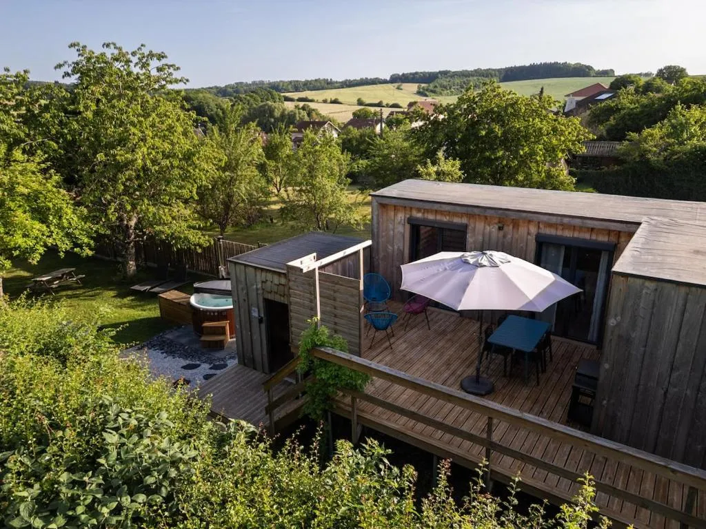 Gîte de la Bridolée - Sauna et bain nordique avec vue sur la montagne (Lorquin, Moselle)