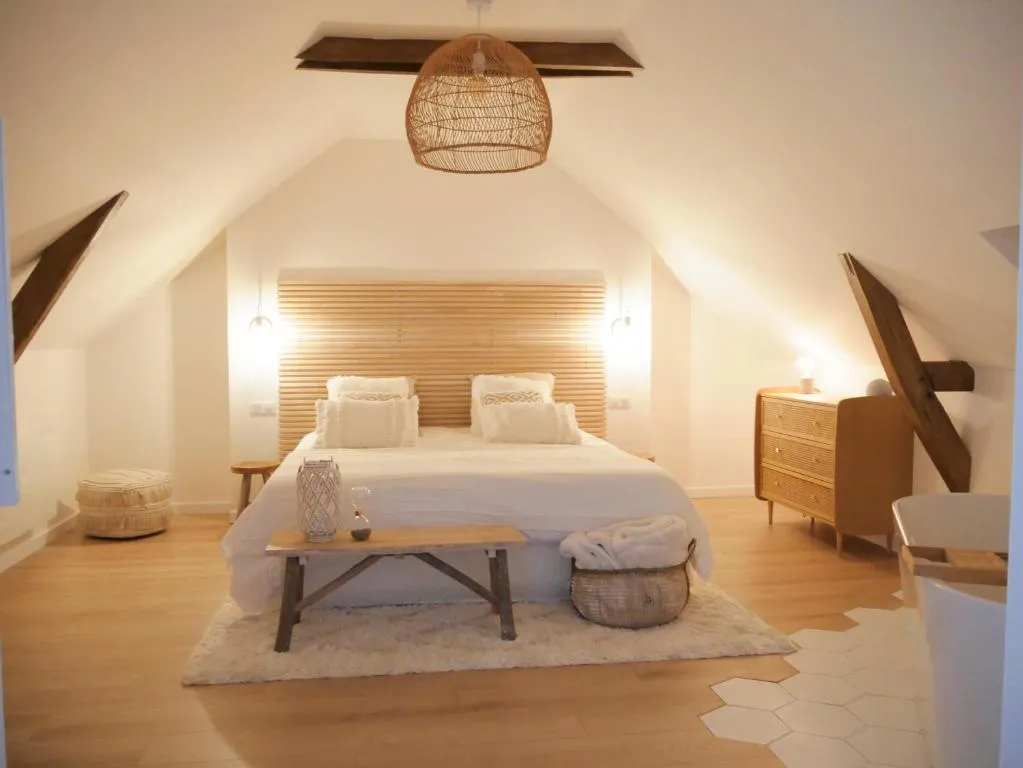 Gîte Il était une fois, gîte avec spa à Bourgbarré - photo 2 sur 12