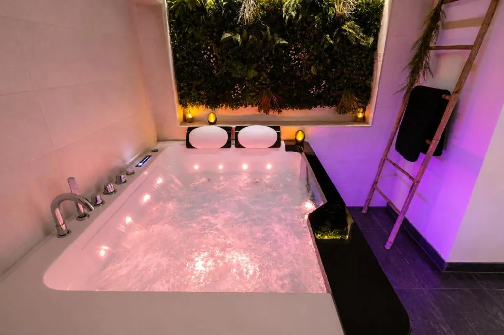 Gîte Jacuzzi de Barr, gîte avec spa à Barr - photo 3 sur 12