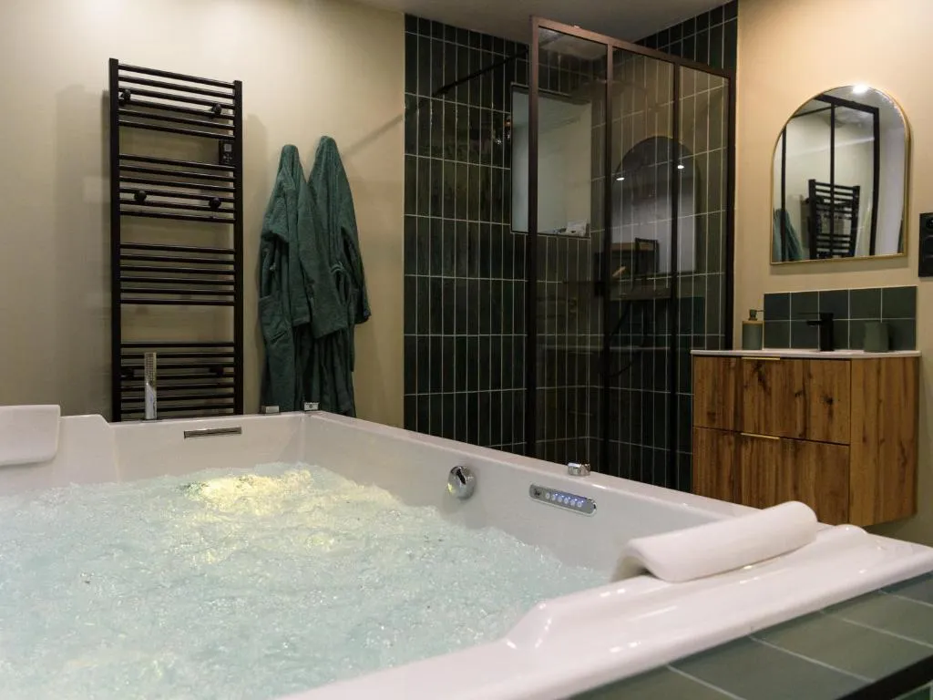 Gîte l'Écume, gîte avec spa à Servon - photo 3 sur 12