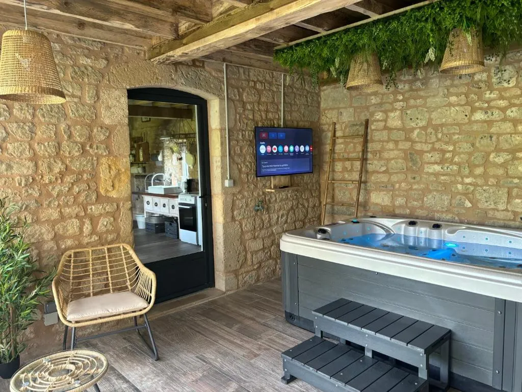 Gîte La Boulangerie de La Trigalle - maison avec spa privé et jardin (Valognes, Manche)