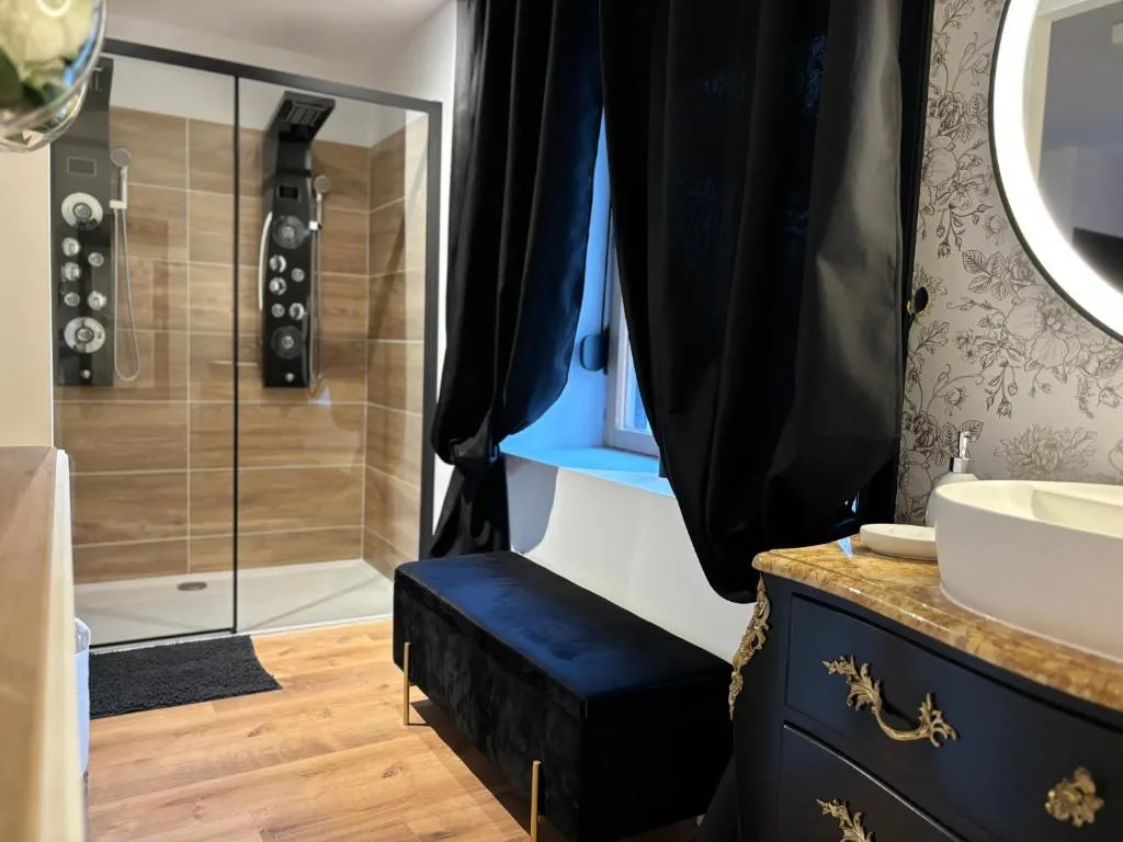 Gîte La Clé des Secrets, gîte avec spa à Nuillé-le-Jalais - photo 2 sur 11
