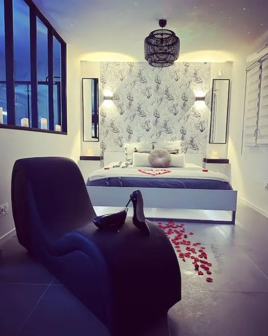 Gîte Le Diamant Secret - Sauna, bain à remous et piscine privée (Marzan, Morbihan)