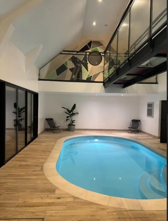 Gîte piscine et jacuzzi de Vestre, gîte avec spa à Oisseau - photo 2 sur 9