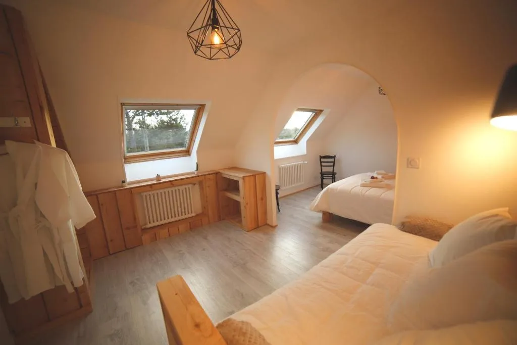 Gîte piscine et spa intérieurs, gîte avec spa à Peumerit - photo 2 sur 12