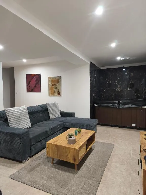 Gîte Secret Spa - Jacuzzi et deux chambres pour 5 personnes (Colmar, Haut-Rhin)