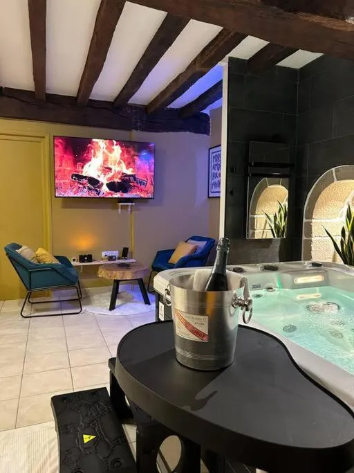 Gîte spa de Guémené - Gîte de charme avec jacuzzi intérieur et sauna (Guémené-sur-Scorff, Morbihan)