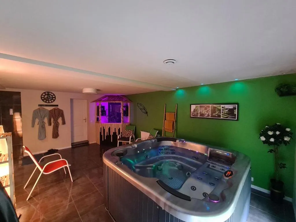 Gîte Spa et Sauna, gîte avec spa à Saint-Maurice - photo 3 sur 12