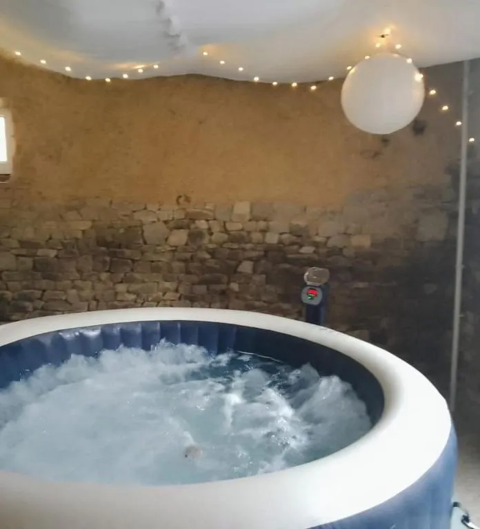 Grand gîte de Montabot, gîte avec spa à Montabot - photo 3 sur 12