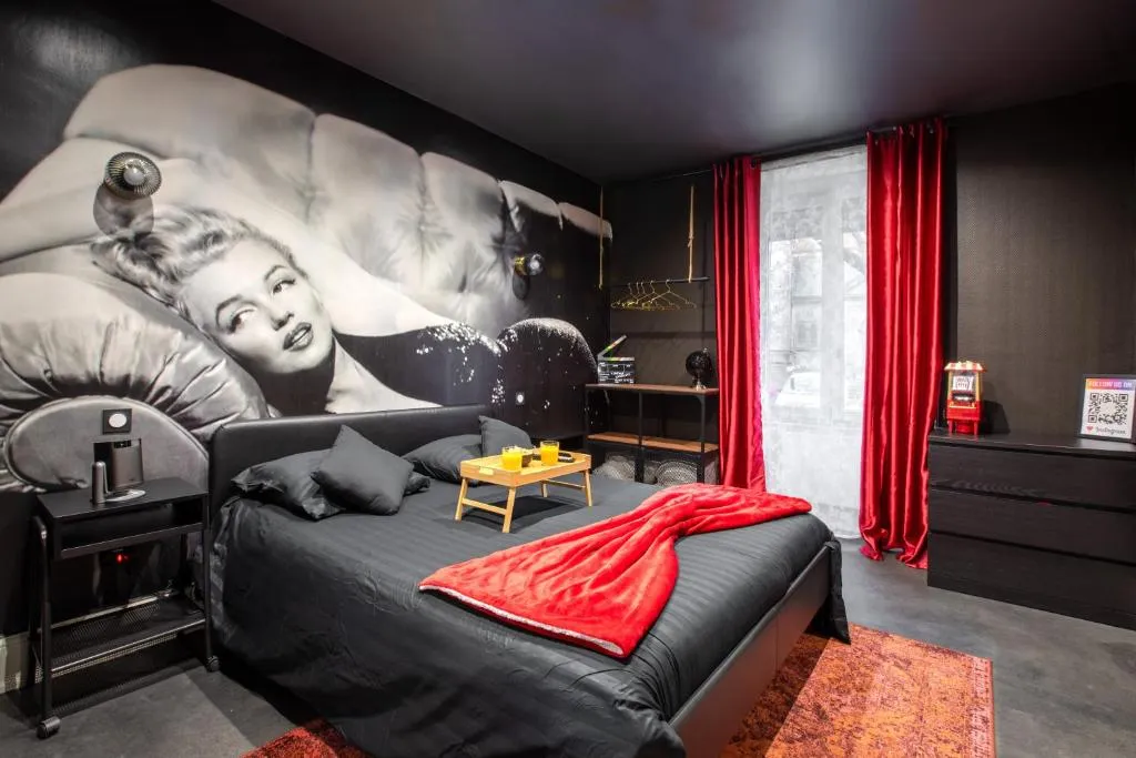 Hollywood Night, chambre à thème à Mulhouse - photo 2 sur 12