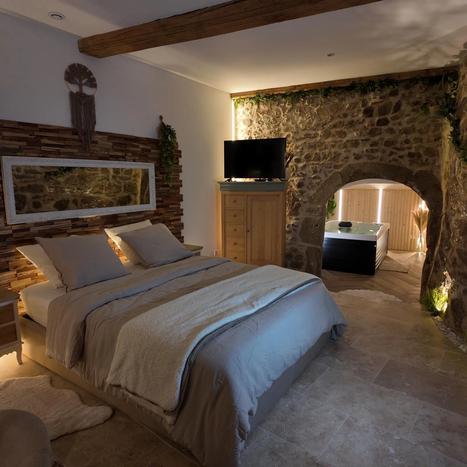 Instant Bohème, gîte avec spa à Grézieu-la-Varenne - photo 3 sur 8