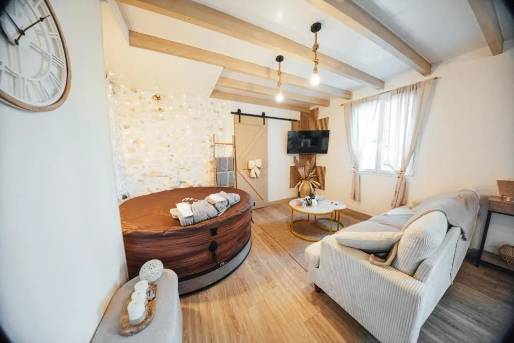 Instants Précieux - Maison entière avec bain à remous (Arvert, Charente-Maritime)