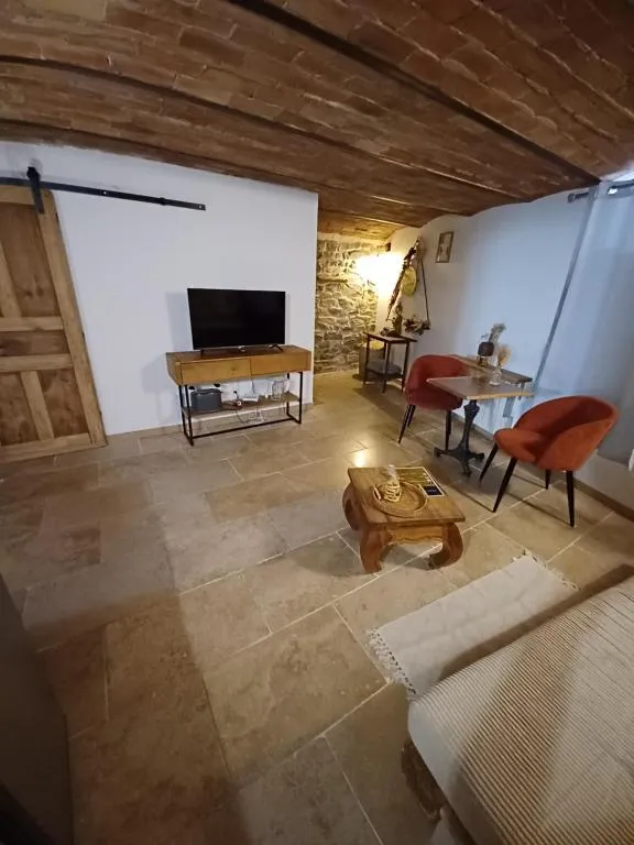 Jacuzzi Millau, gîte avec spa à Millau - photo 3 sur 12