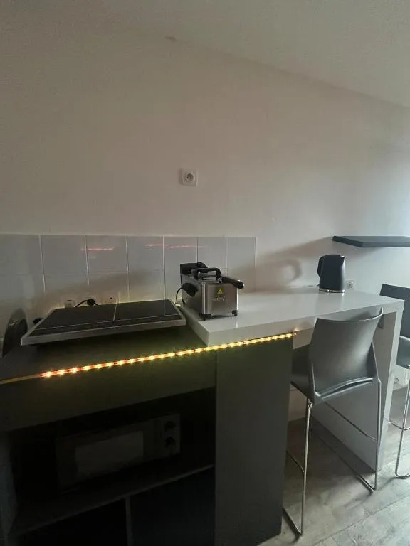 Jacuzzi Suite de Montfermeil, gîte avec spa à Montfermeil - photo 2 sur 11
