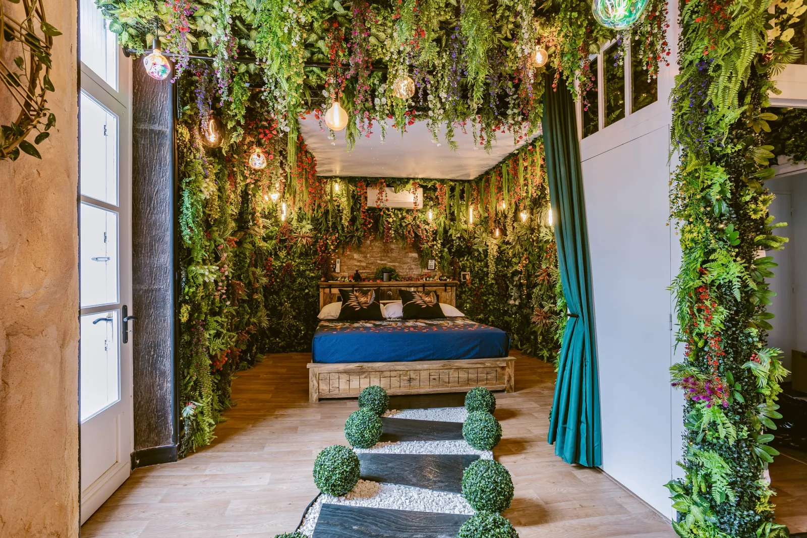 La Jungle Room & Spa - Les Gîtes de Dordogne (Mussidan, Dordogne)