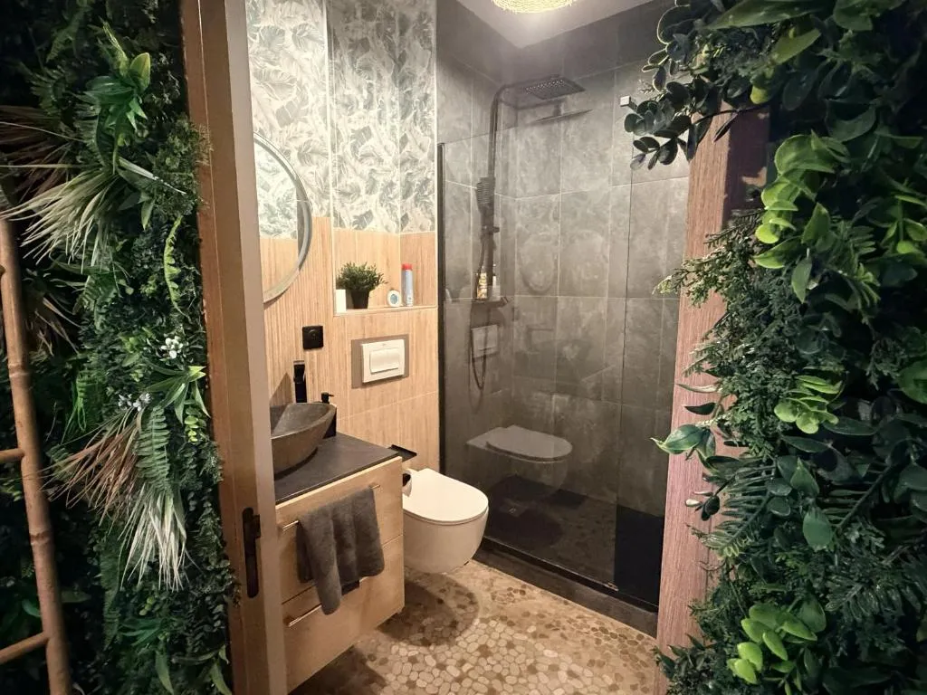 Jungle Suite Narbana, gîte avec spa à Narbonne - photo 3 sur 12
