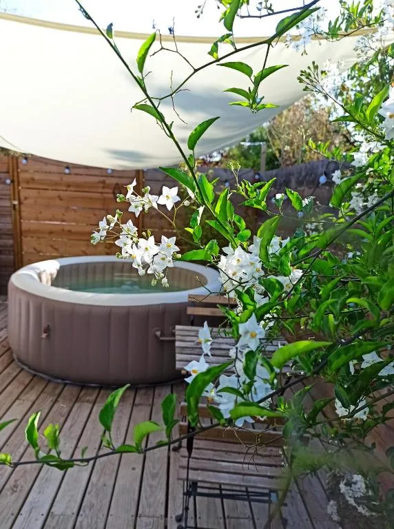 Ker Amice - Chambres avec spa privatif et jardin près de Bordeaux (Saint-Loubès, Gironde)