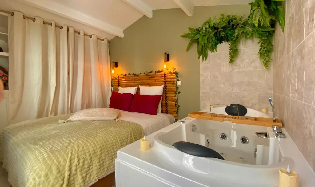 L'Annexe Tropical, gîte avec spa à Narbonne - photo 2 sur 12
