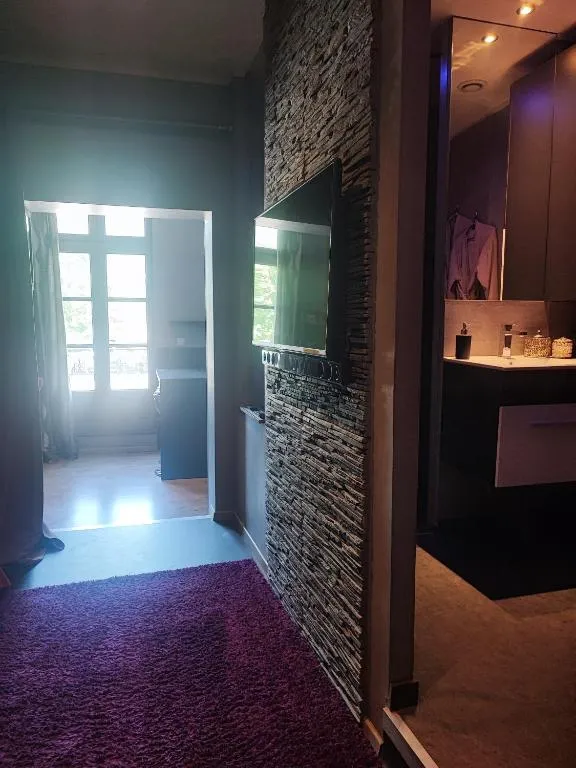 L'Appartement King Size, gîte avec spa à Pézenas - photo 3 sur 12