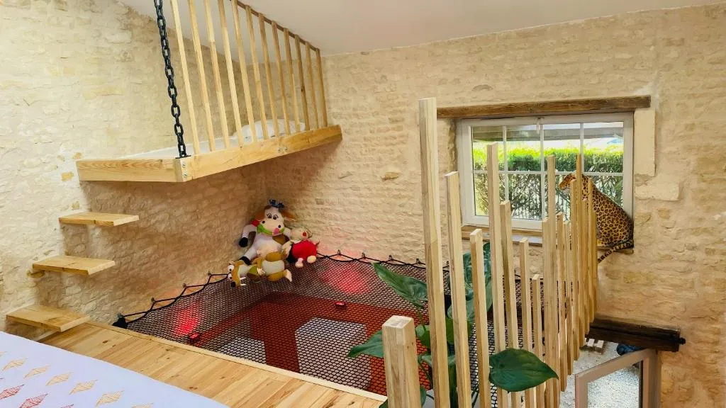 L'atelier, duplex avec spa, gîte avec spa à Saint-Médard-d'Aunis - photo 2 sur 11