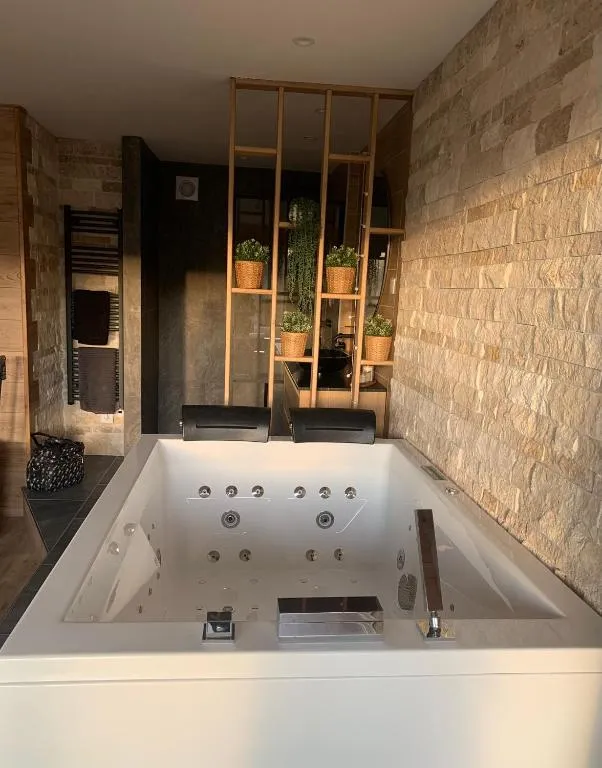 L'Eden, gîte avec spa à Gréolières - photo 3 sur 12