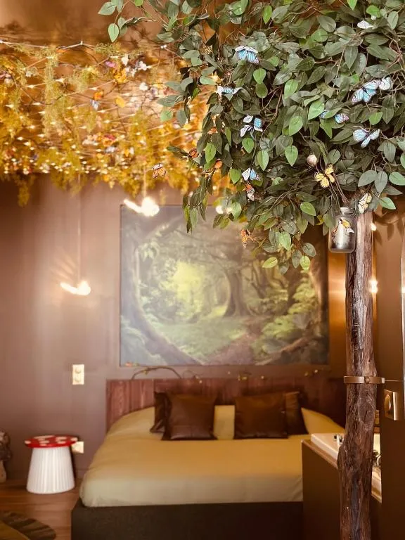 L'Enchantée, love room à Ollioules - photo 2 sur 12