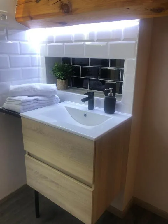 L'Escapade des Cévennes, gîte avec spa à Laval-Pradel - photo 3 sur 12