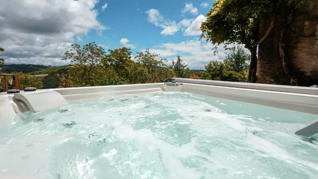 L'Étincelle Secrète - gîte pour couple avec sauna, hammam et bain à remous (Le Ségur, Tarn)
