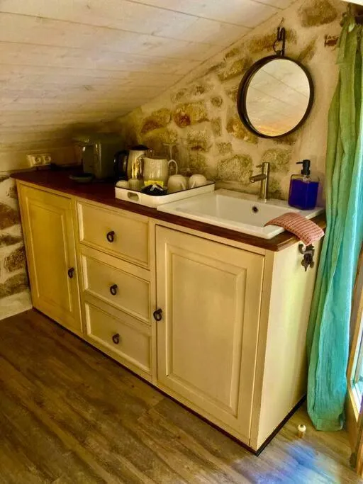 L'Insolite Tamia, gîte avec spa à Vals-les-Bains - photo 2 sur 12